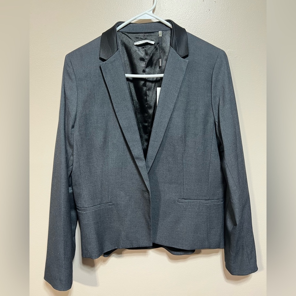 Tahari grey blazer black color